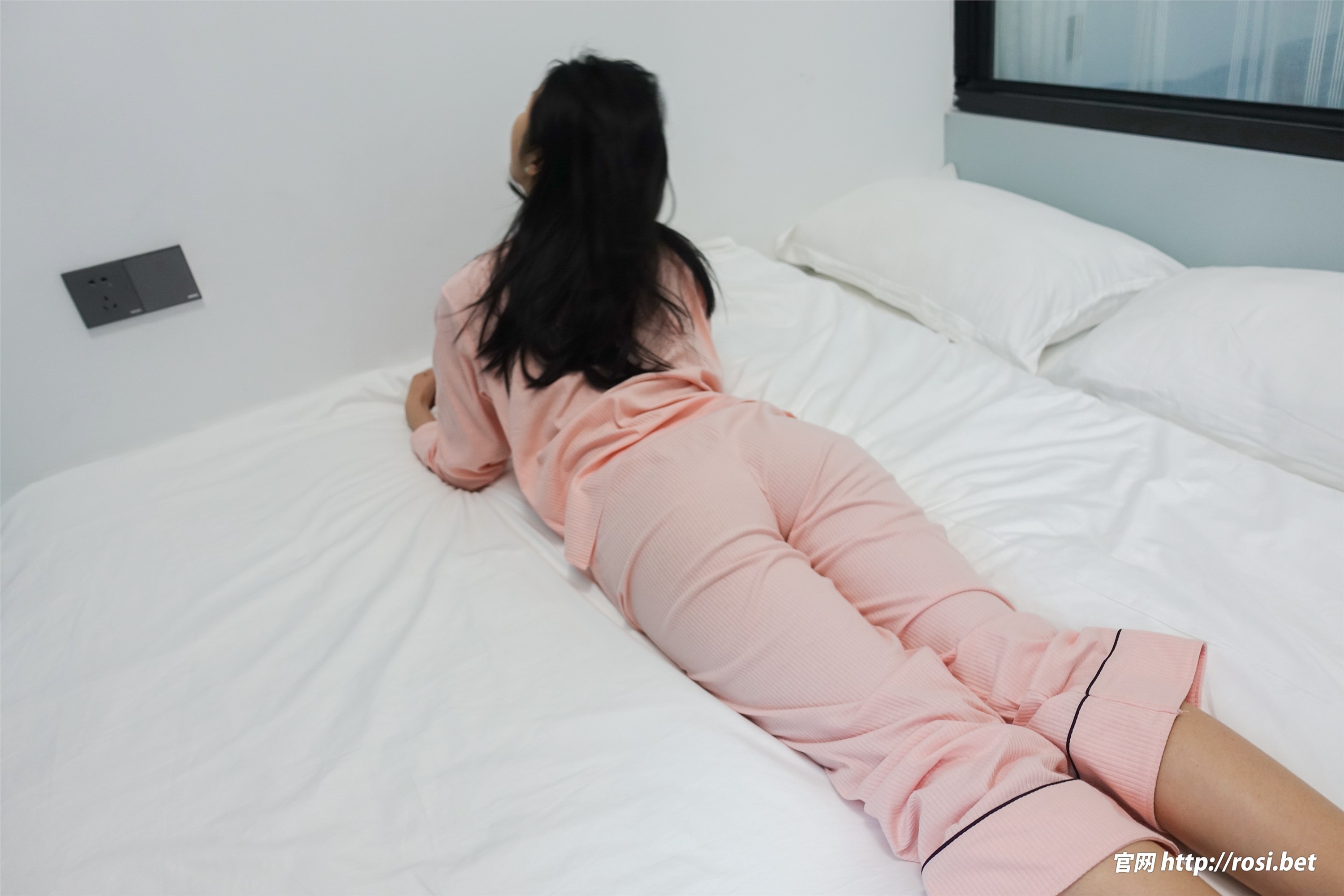 ROSI写真 2024.02.25 NO.4465